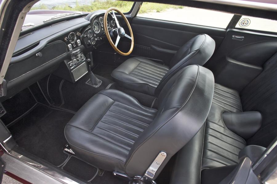 Интерьер Aston Martin DB5 (1531/R) 1964 года  (UK) (фото 22 из 27)